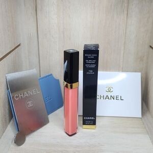 CHANEL Rouge Coco Gloss - Exquisite Coral